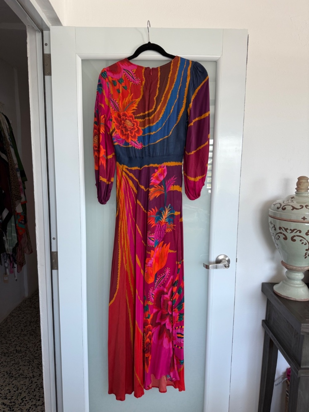 NWOT, Farm Rio Wave Circle Maxi - Picture 2 of 11